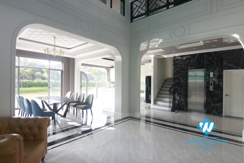 Brand new villa for rent in Vinhome Harmony.